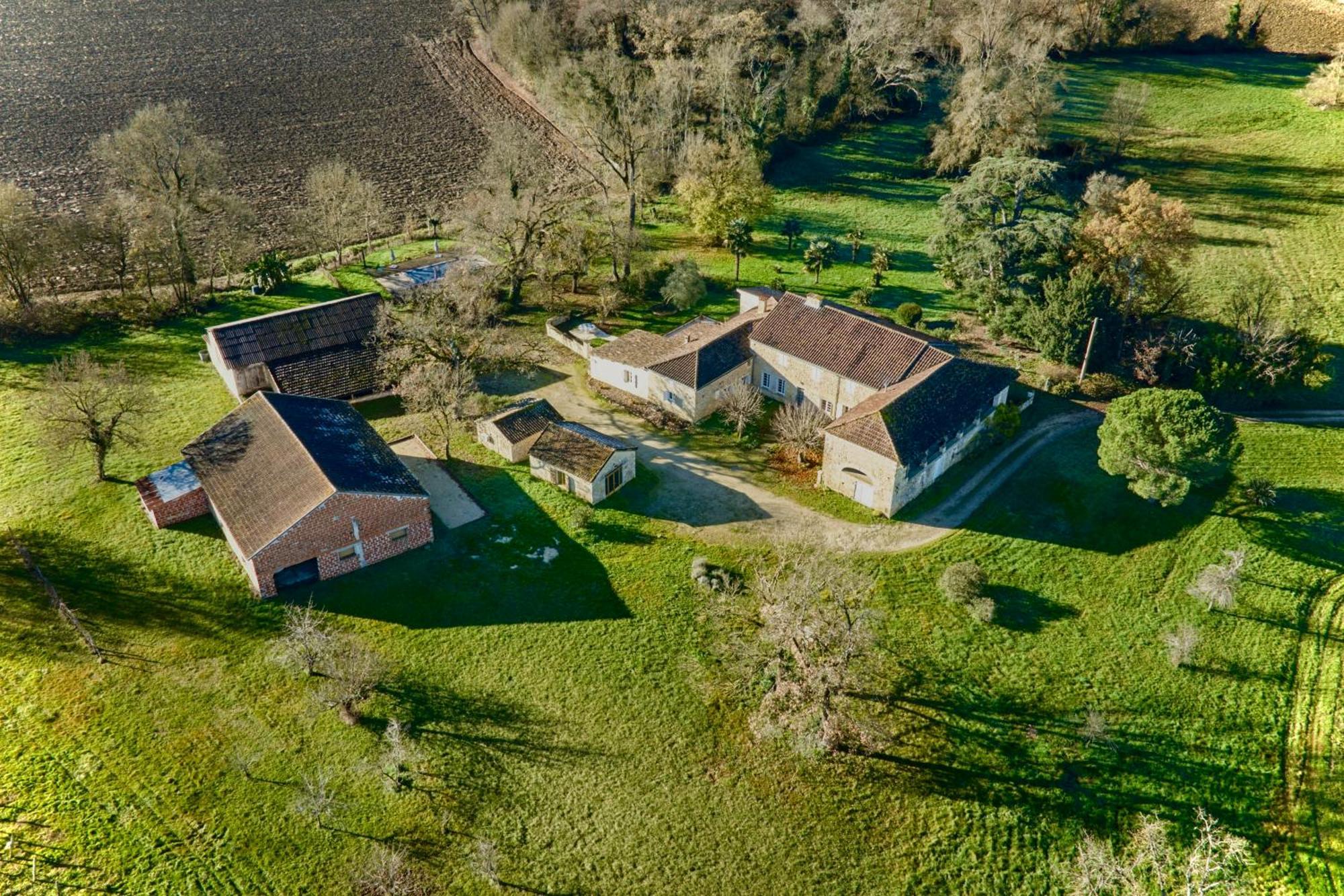Chambres D'Hotes De Charme Avec Piscine - Le Clos Boissiere Valence-sur-Baise Bagian luar foto